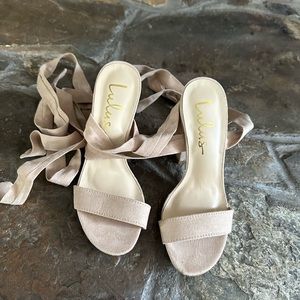 Lulus heels that tie up size 6